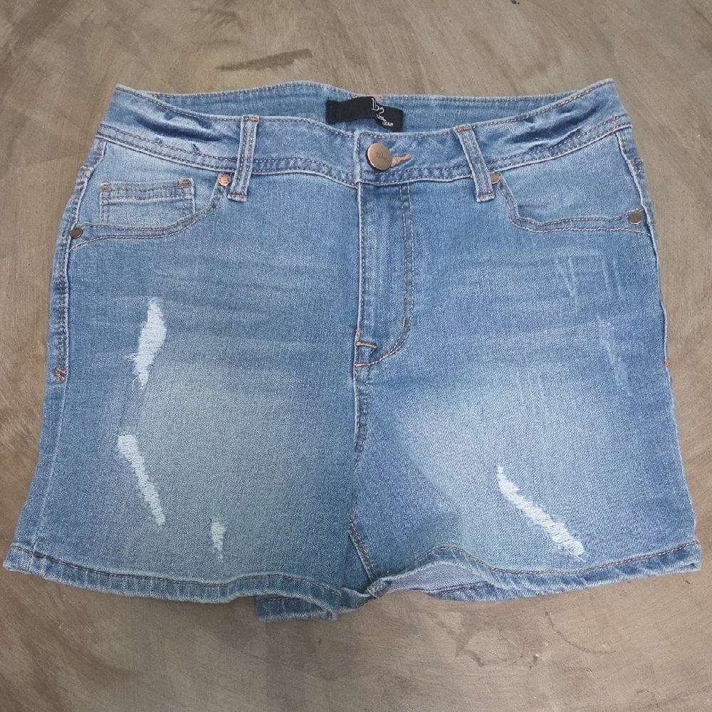 1822 Denim Light Blue Jean Shorts